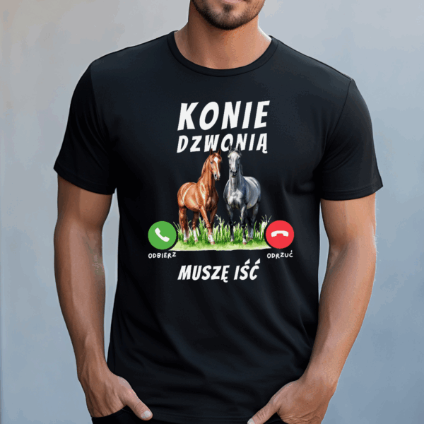 Koszulka męska Konie dzwonią muszę iść czarna - obrazek 2