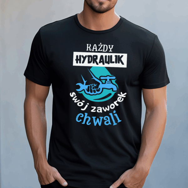 Koszulka męska Każdy hydraulik swój zaworek chwali czarna - obrazek 2