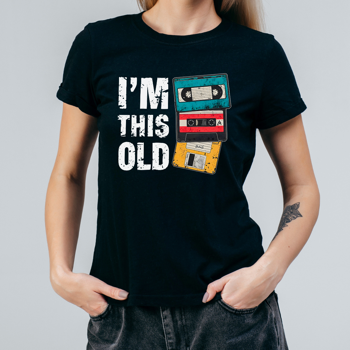 Koszulka damska I'm this old czarna - obrazek 2